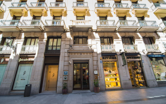 Petit Palace Preciados