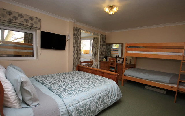 Pine Lodge Guest House