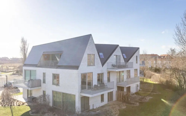 Apartment on the 2nd Floor for Family