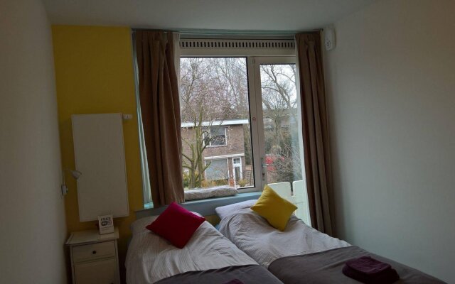 Bed and Breakfast Amsterdam Holy Dove
