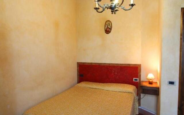 Stunning private villa with private pool, WIFI, TV, pets allowed and parking, close to Montepulc