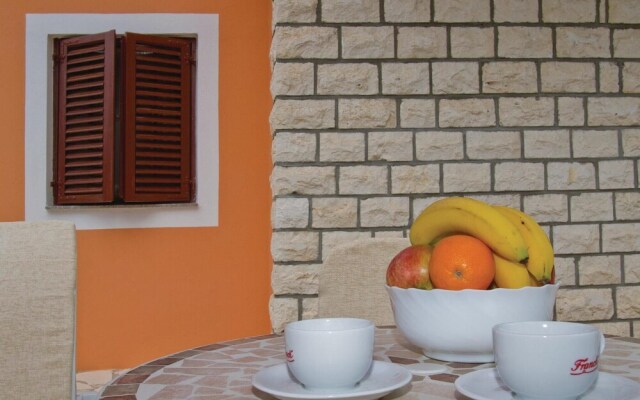 Awesome Home in Privlaka With 3 Bedrooms and Wifi