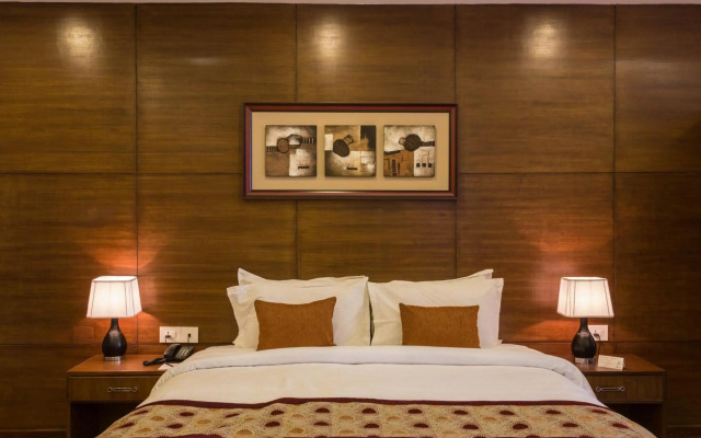 Yatri Suites and Spa