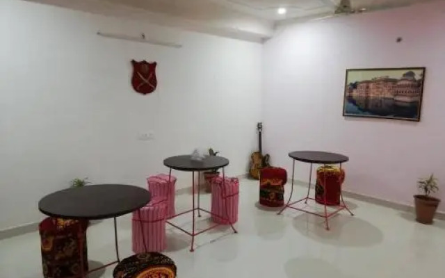 Om Trance Hostel