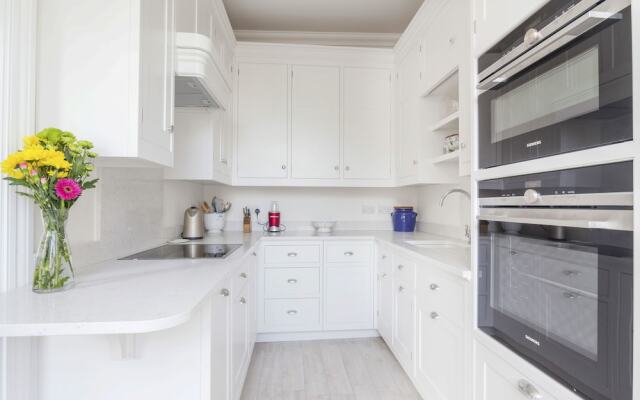 Classic South Kensington Home with Balcony