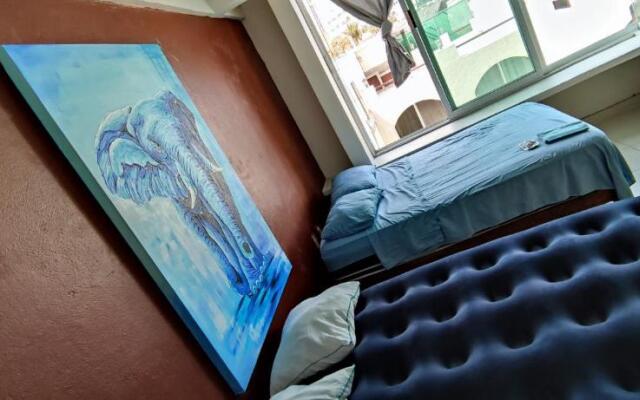 IOW4 HN Senior Suite