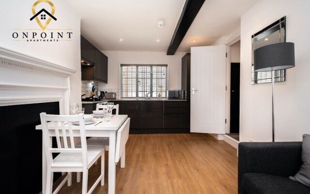 FRESH 2 Bedroom Apt With Parking