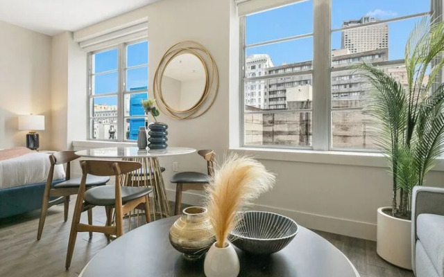 Charming Studio Near French Quarter