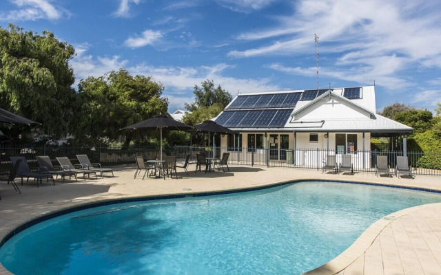 Ledge Point Village Villa 1 - Ocean Views