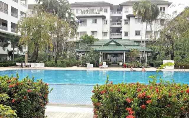 2 bed Condo Baan Suan Lalana