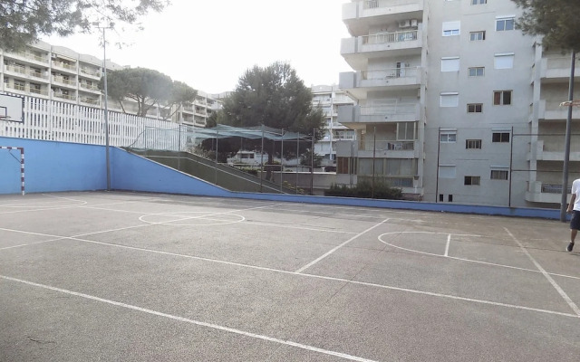 Apartsalou Lea