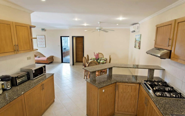 Butterfly Garden - A Boutique Residence