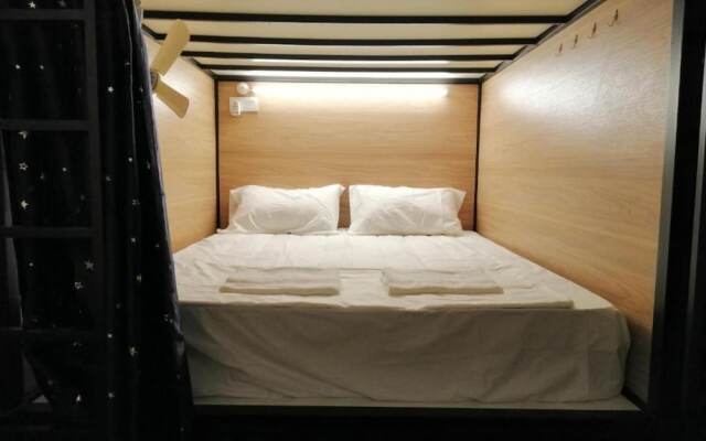 Third Street Station - Hostel