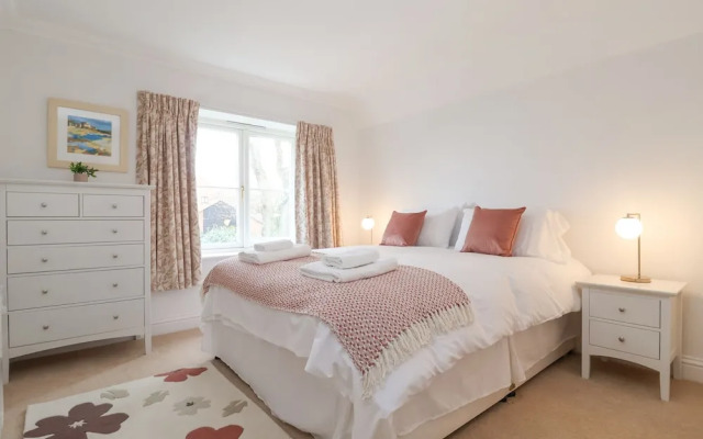 9 Church Farm Rise