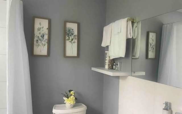 Modern Cozy 1BR Stay in New Kingston