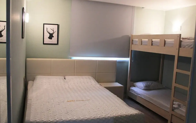 Yeosu Hi and J Guest House