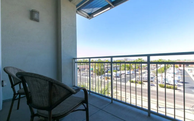 Kasa Tempe Apache District Apartments