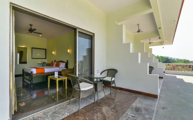 Aarya Boulevard by OYO Rooms