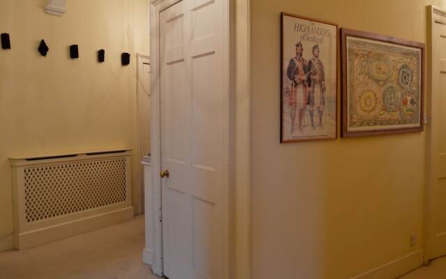 Central Edinburgh New Town Flat