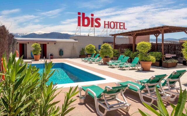 ibis Granada