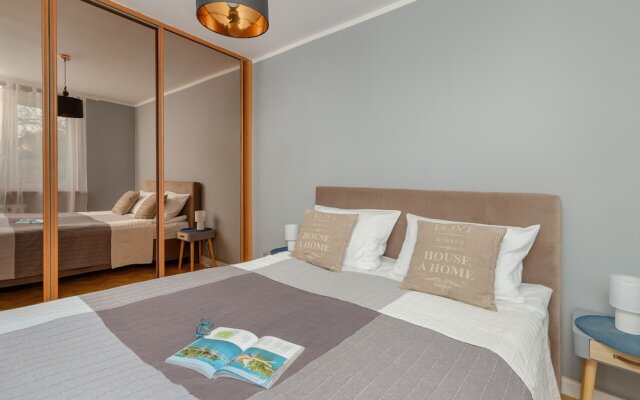 Apartment With Balcony by Renters