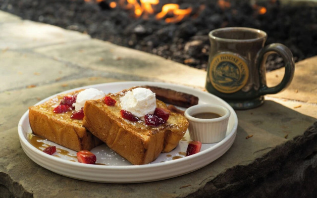 Huff House Inn and Cabins