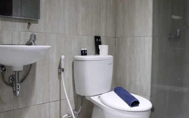 Modern Studio Room at Tamansari La Grande Apartment