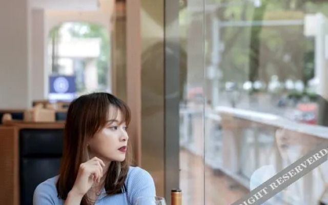 O.Live Social (Guilin Elephant Trunk Hill Two Rivers and Four Lakes Store)