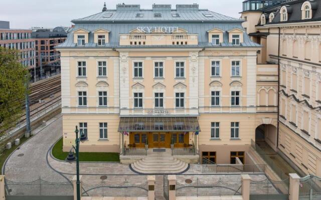 Sky Hotel Kraków