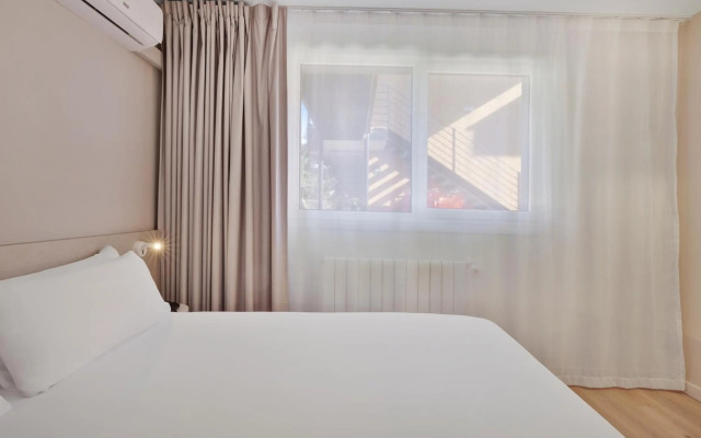 B&B Hotel Oviedo