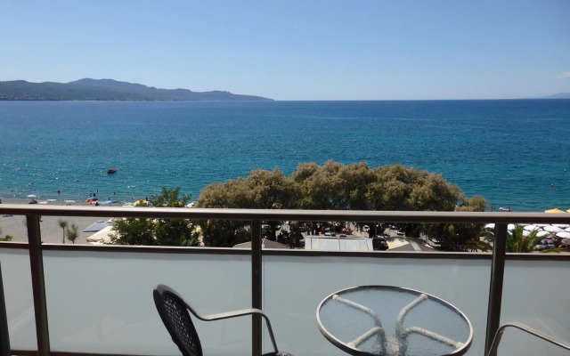 Hotel Flisvos