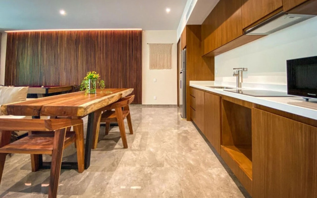 Friends and Family Luxury Apartment