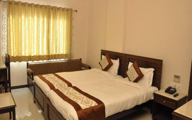 Hotel The Grand Taya