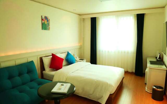 Tiffany Tourist Hotel