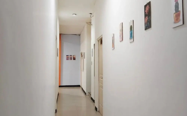 TwoSpaces Living at Nabila Semampir Homestay