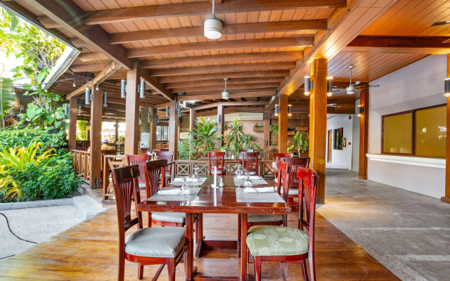 Best Western Plus Belize Biltmore Plaza