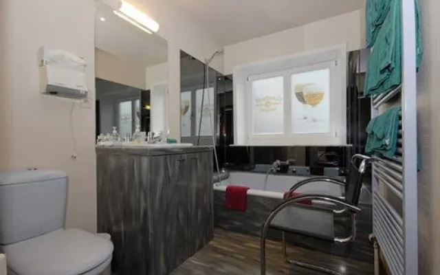 Hotel Duivels Paterke Harelbeeksestraat 29, 8500 Kortrijk