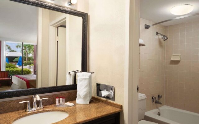 Collins Hotel Naples