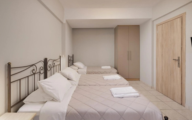 Louvre Hotel