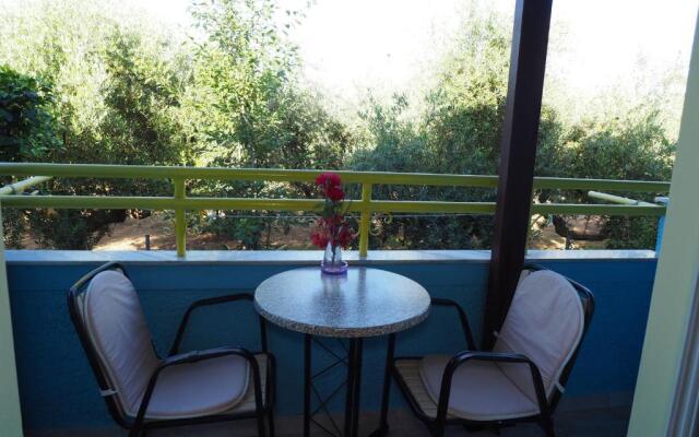 Elena Apartments stoypa