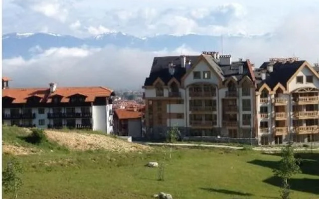 St. John Hill Suites Hotel