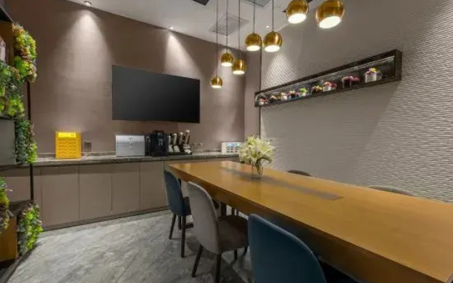 Homeinn Selected Hotel (Xi'an High-tech Zone CID Central Innovation District)