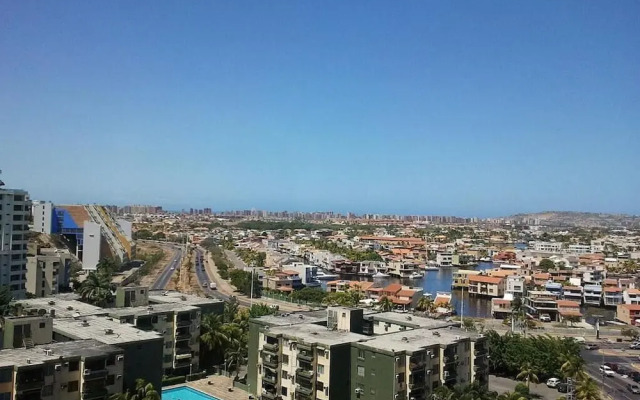 Hotel Cristina Suites