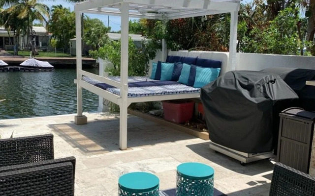 Villa San Souci - Waterfront