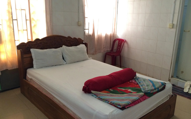 Sim Hour Guest House