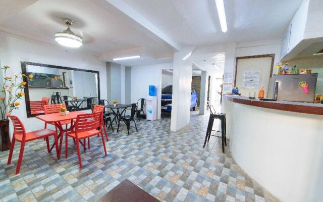 RedDoorz @ San Antonio Binan