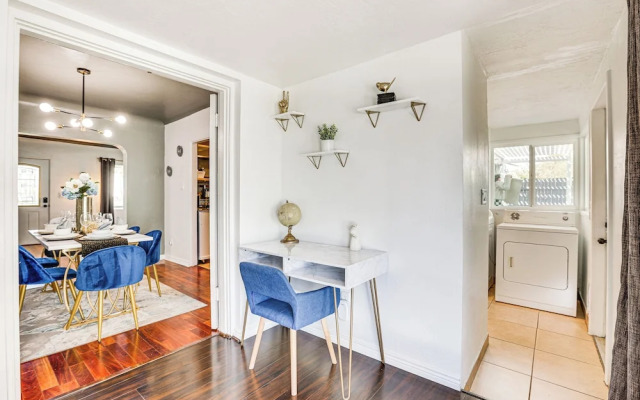 Bar & Fire Pit: Pet-friendly Phoenix 'La Casita'