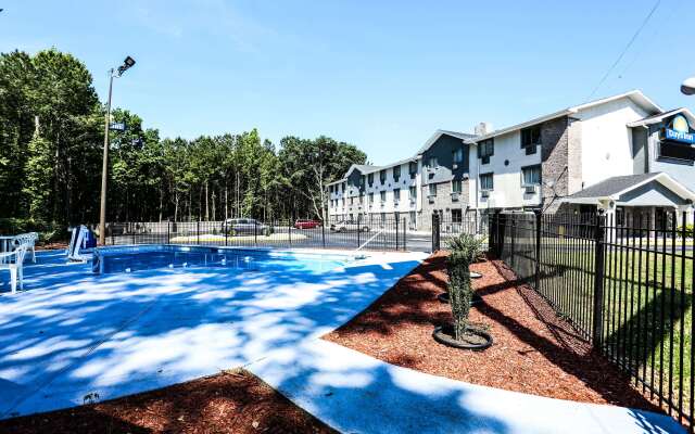 Super 8 by Wyndham Villa Rica
