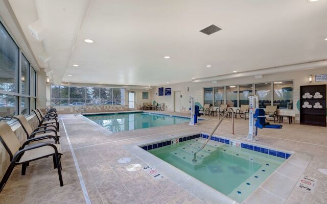 Hampton Inn & Suites Seattle/Federal Way