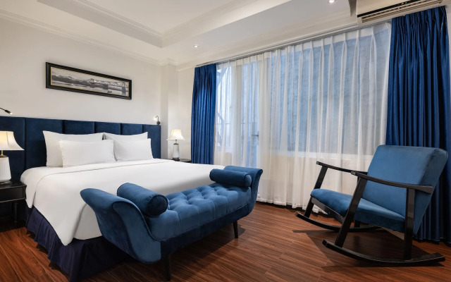 The Flower Boutique Hotel & Travel